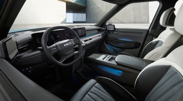 
            В Kia раскрыли характеристики нового кроссовера EV9
        