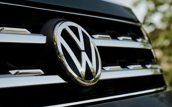 
            Volkswagen при увольнении выплатит российским сотрудникам до 10 окладов
        