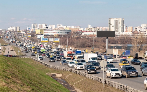 
            Водителям назвали удачное время для выезда из Москвы перед праздниками
        