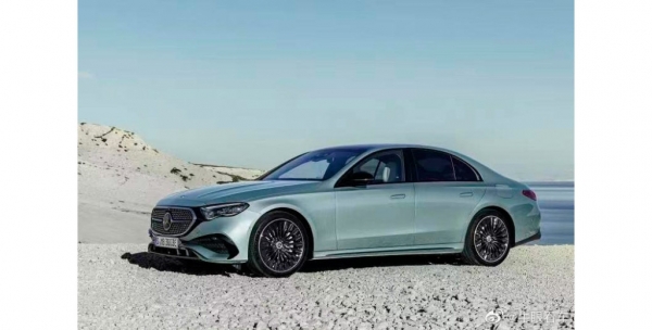 
            В Сети появились изображения нового Mercedes-Benz E-Class
        