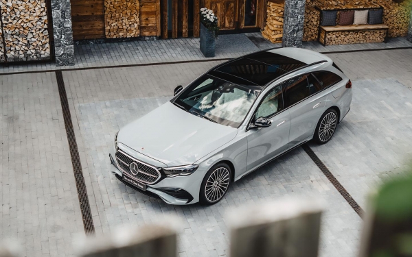 
            Mercedes представил универсал E-Class
        