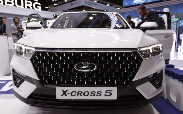 
            Россиянам предложили Lada X-Cross 5 вместо Nissan X-Trail. Что это такое
        