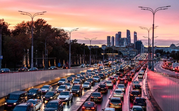 
            Весной на штрафстоянки Москвы увезли почти 2 тыс. премиальных автомобилей
        