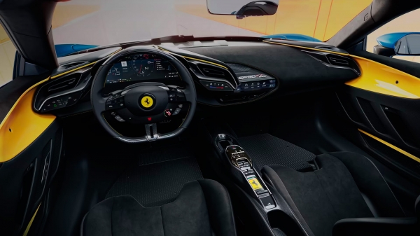 
            Ferrari представил новую версию гибридного гиперкара SF90 XX
        