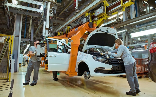 
            АвтоВАЗ увеличит выпуск бюджетных модификаций Lada
        