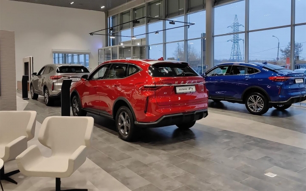 
            Продажи автомобилей в России в первом полугодии упали на 3,1%
        