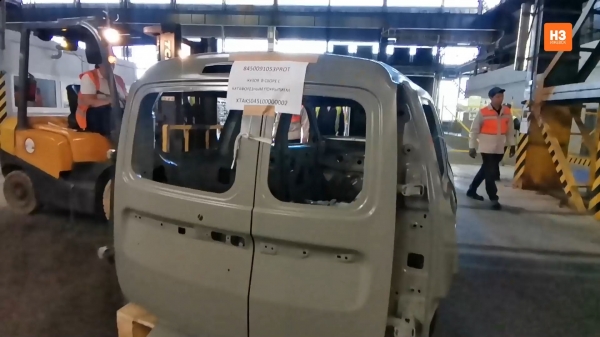 
            Первые кузова Lada Largus привезли на завод в Ижевске
        
