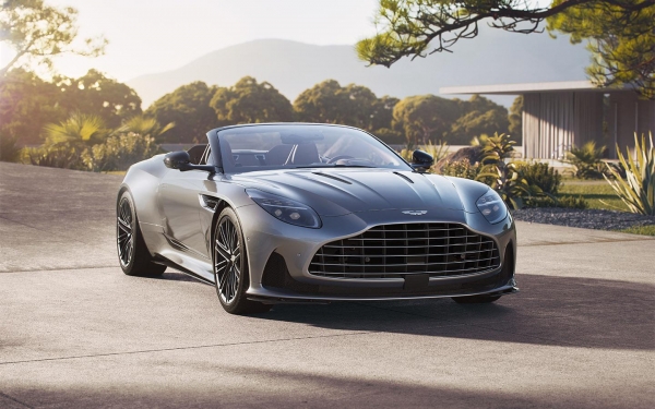 
            Aston Martin превратил купе DB12 в кабриолет Volante
        
