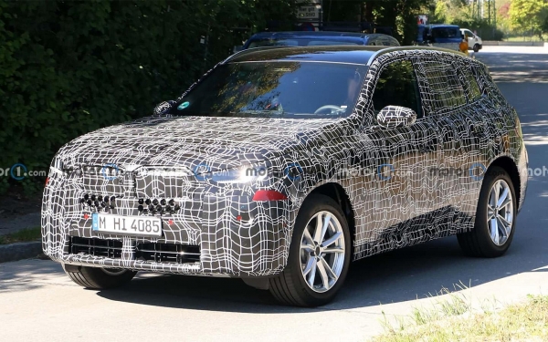 
            BMW X3 нового поколения сфотографировали на тестах
        