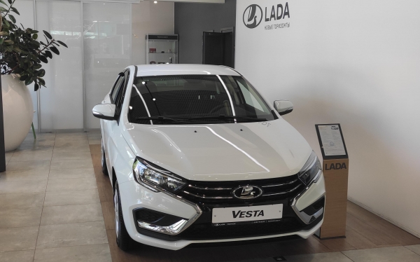 
            Opel впервые представил электрический универсал Astra
        