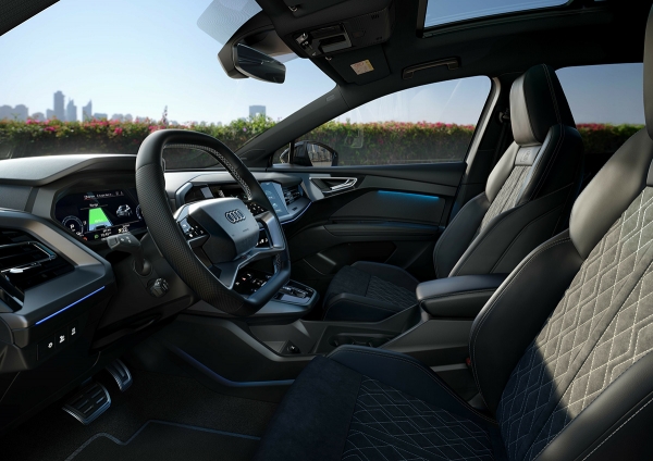
            Audi обновила кроссовер Q4 e-tron
        