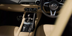 
            Mazda представила обновленный родстер MX-5
        